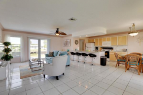 Pet-Friendly Port Charlotte Home with Canal Access!